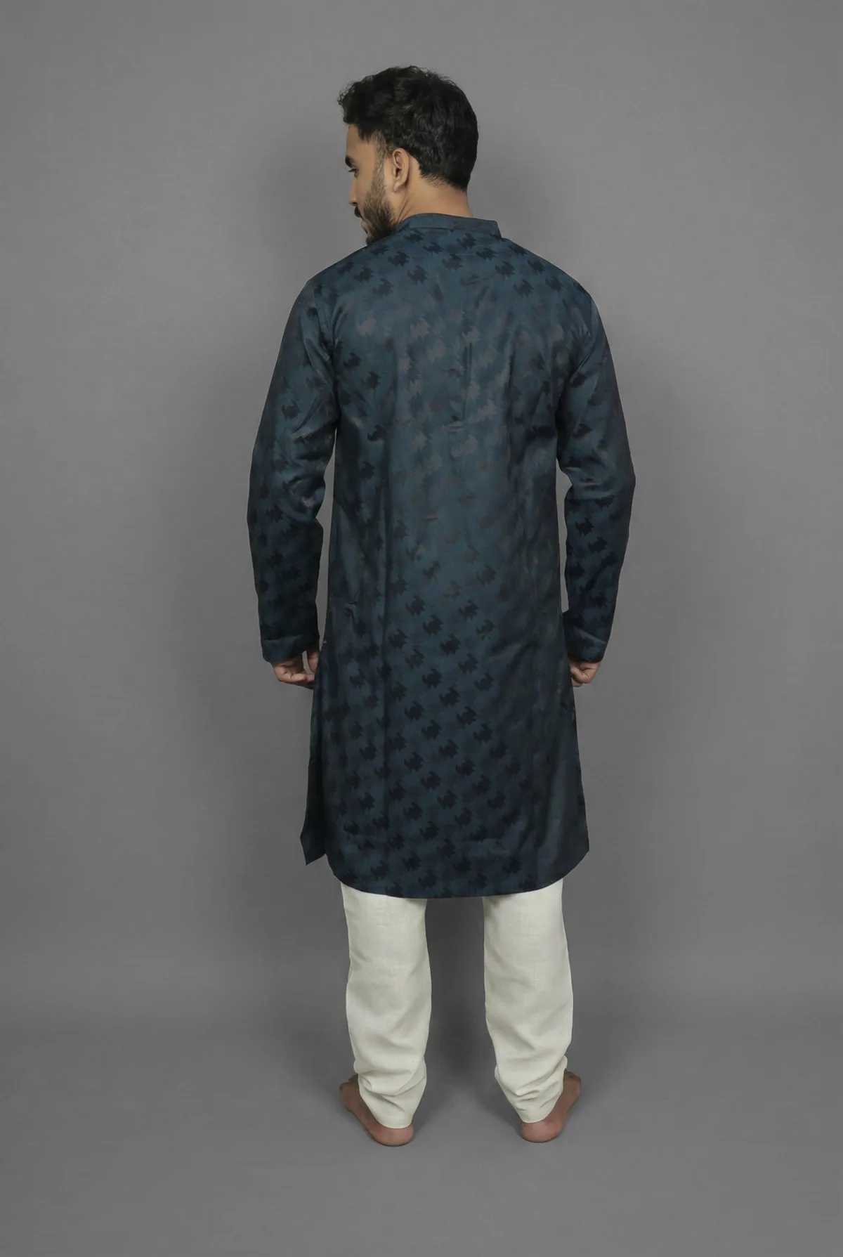 Ocean Mirror Blue Kurta Detail